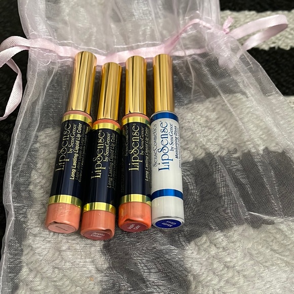 LipSense Other - LipSense - 4 NEW (3 colors 1 Matte Gloss)